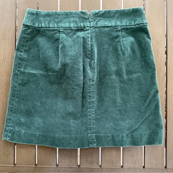 ANN TAYLOR LOFT PETITES CORDUROY PLEATED MINI SKIRT!! - Picture 3 of 6
